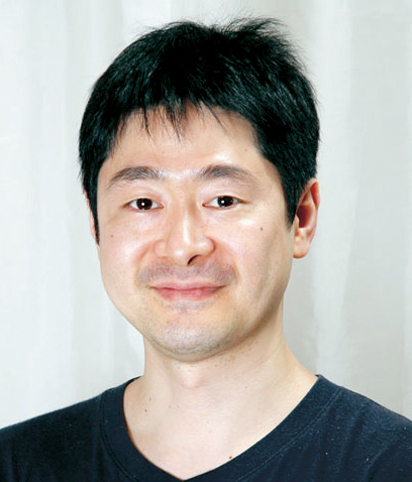 坪山　佳史